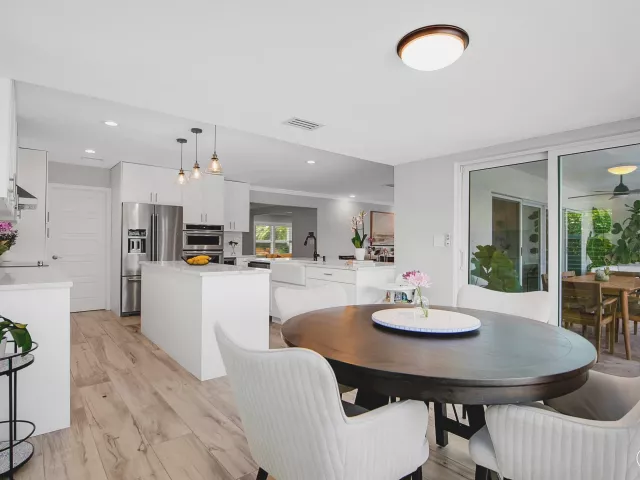 3-bedroom home for rent in Boca Raton - 23313 Lago Mar Circle - MondialRealty
