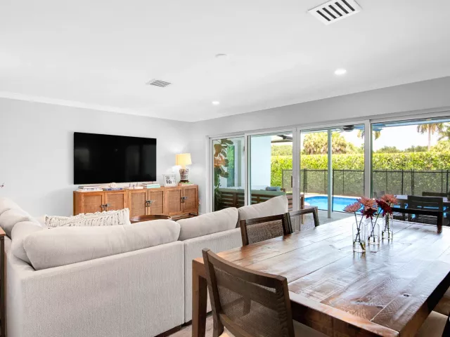 3-bedroom home for rent in Boca Raton - 23313 Lago Mar Circle - MondialRealty