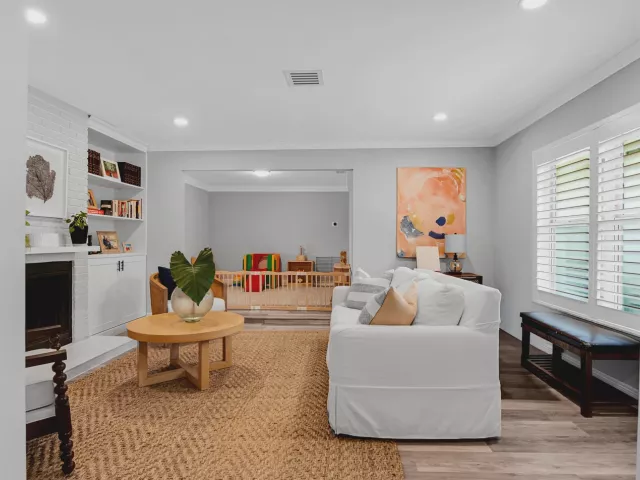 3-bedroom home for rent in Boca Raton - 23313 Lago Mar Circle - MondialRealty