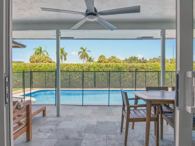 3-bedroom home for rent in Boca Raton - 23313 Lago Mar Circle - MondialRealty
