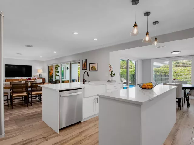 3-bedroom home for rent in Boca Raton - 23313 Lago Mar Circle - MondialRealty