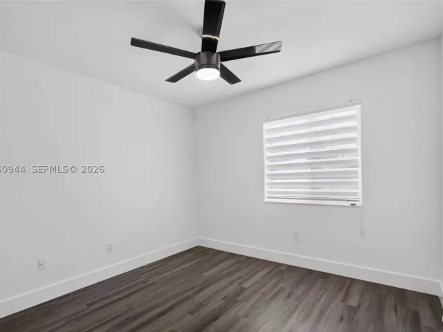 3-bedroom home for rent in Miami - 15772 SW 74th Ln - MondialRealty