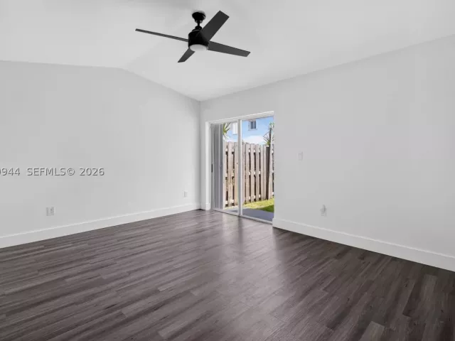 3-bedroom home for rent in Miami - 15772 SW 74th Ln - MondialRealty