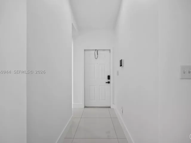 3-bedroom home for rent in Miami - 15772 SW 74th Ln - MondialRealty