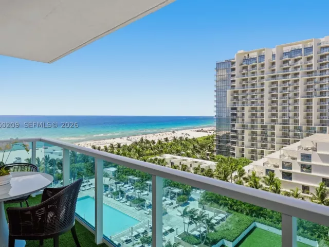 2-bedroom condo for sale in Miami Beach - 2301 Collins Ave 1003/1004 - MondialRealty