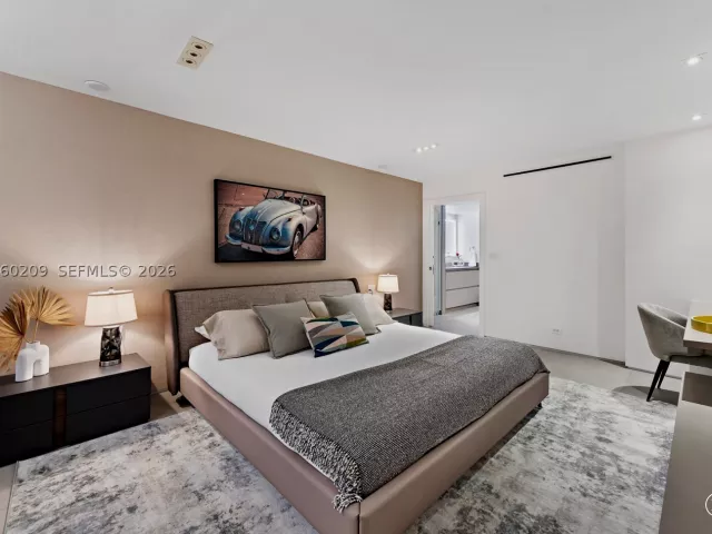 2-bedroom condo for sale in Miami Beach - 2301 Collins Ave 1003/1004 - MondialRealty