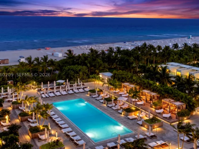 2-bedroom condo for sale in Miami Beach - 2301 Collins Ave 1003/1004 - MondialRealty