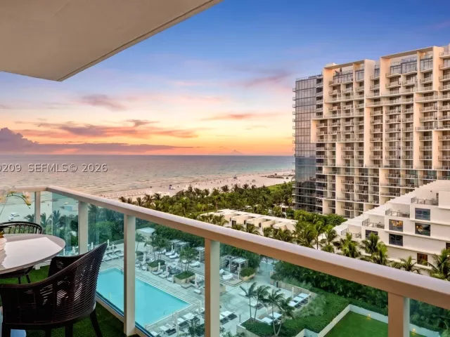 2-bedroom condo for sale in Miami Beach - 2301 Collins Ave 1003/1004 - MondialRealty