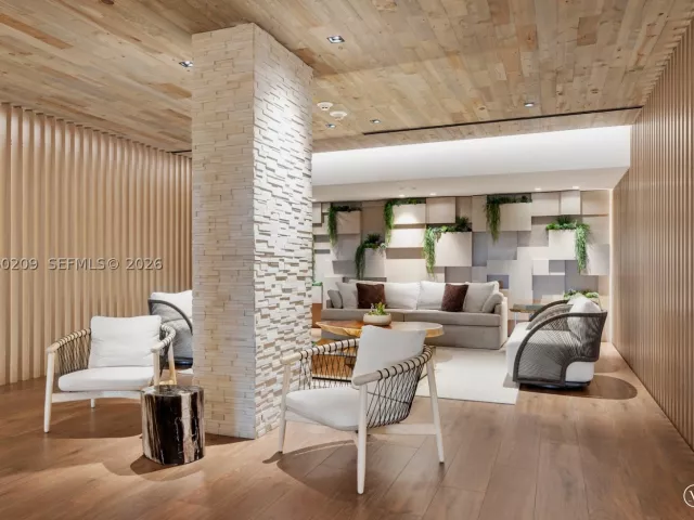 2-bedroom condo for sale in Miami Beach - 2301 Collins Ave 1003/1004 - MondialRealty