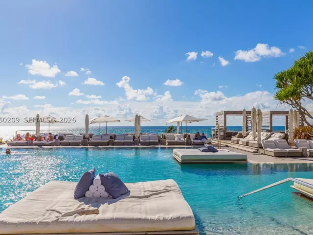 2-bedroom condo for sale in Miami Beach - 2301 Collins Ave 1003/1004 - MondialRealty