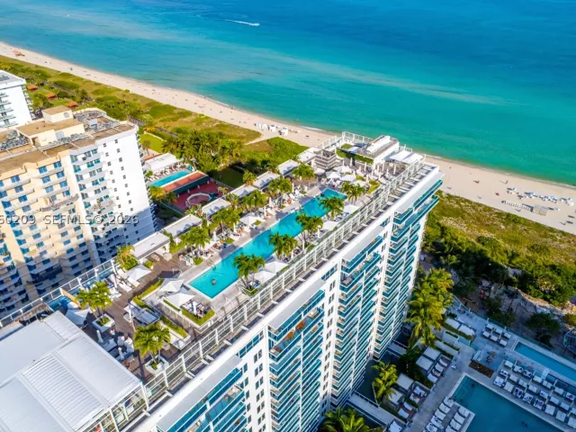 2-bedroom condo for sale in Miami Beach - 2301 Collins Ave 1003/1004 - MondialRealty