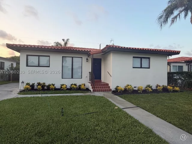 4-bedroom home for rent in Miami - 5171 SW 6th St - MondialRealty