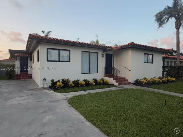 4-bedroom home for rent in Miami - 5171 SW 6th St - MondialRealty