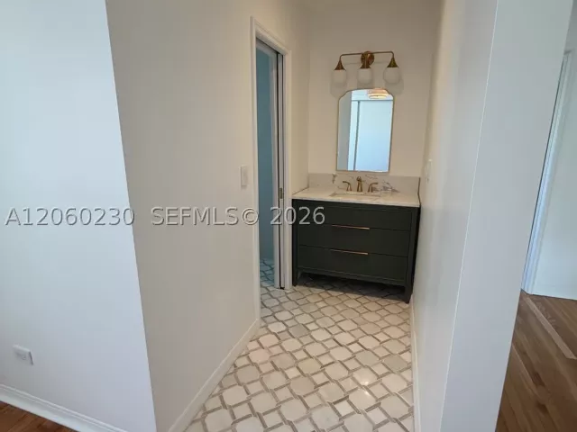 4-bedroom home for rent in Miami - 5171 SW 6th St - MondialRealty
