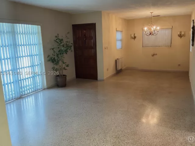 3-bedroom home for rent in Miami - 2641 SW 117th Ct - MondialRealty