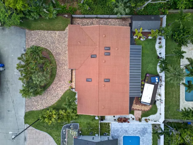 3-bedroom home for rent in Pompano Beach - 1571 SE 24TH Avenue - MondialRealty