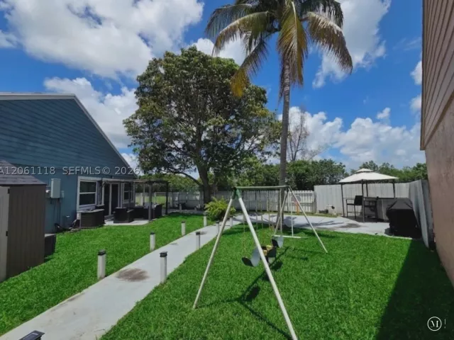 3-bedroom home for rent in Pembroke Pines - 8311 SW 12th St 1 - MondialRealty