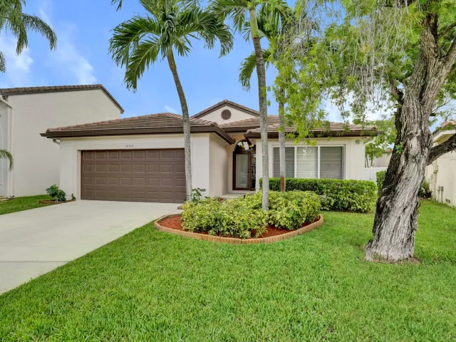 3-bedroom home for sale in Pembroke Pines - 18343 SW 5TH Court - MondialRealty