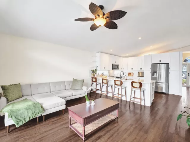 3-bedroom home for sale in Pembroke Pines - 18343 SW 5TH Court - MondialRealty