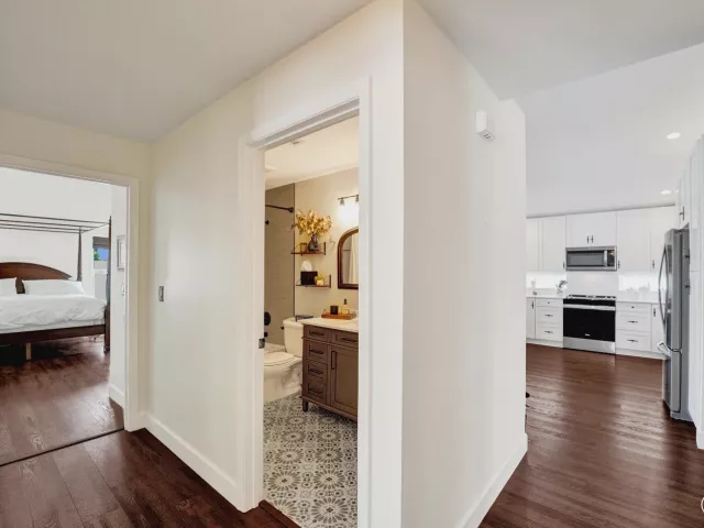 3-bedroom home for sale in Pembroke Pines - 18343 SW 5TH Court - MondialRealty