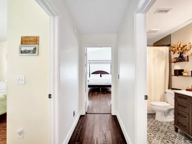 3-bedroom home for sale in Pembroke Pines - 18343 SW 5TH Court - MondialRealty