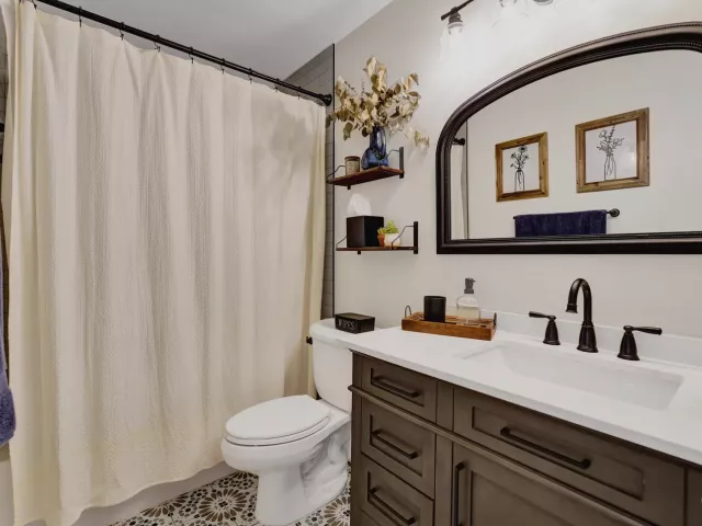 3-bedroom home for sale in Pembroke Pines - 18343 SW 5TH Court - MondialRealty