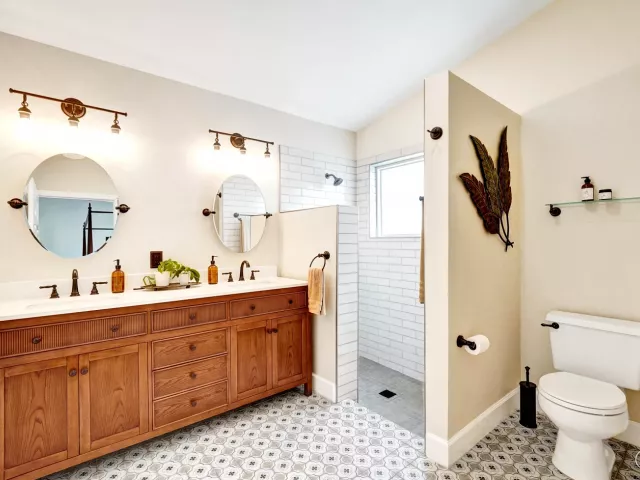 3-bedroom home for sale in Pembroke Pines - 18343 SW 5TH Court - MondialRealty