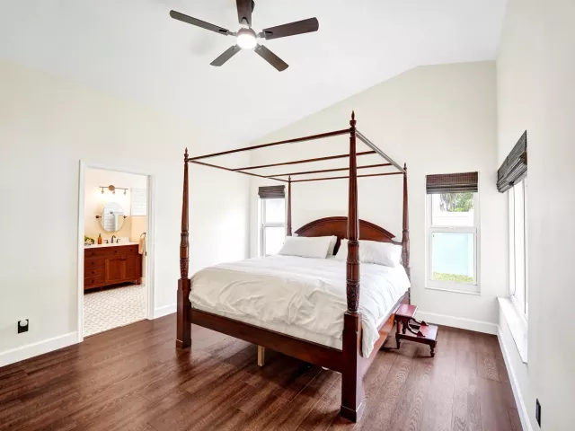 3-bedroom home for sale in Pembroke Pines - 18343 SW 5TH Court - MondialRealty