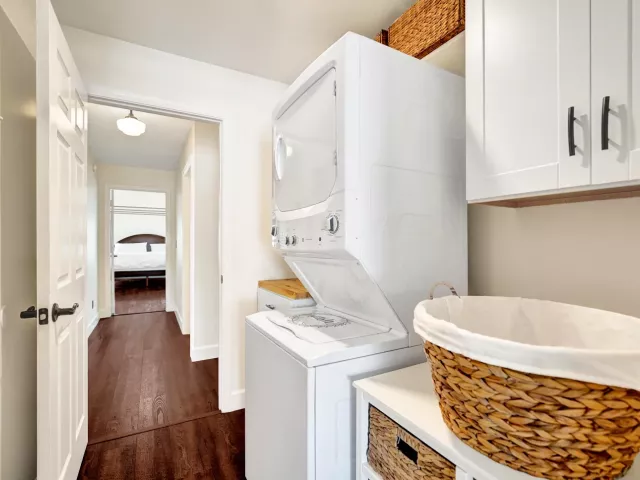 3-bedroom home for sale in Pembroke Pines - 18343 SW 5TH Court - MondialRealty