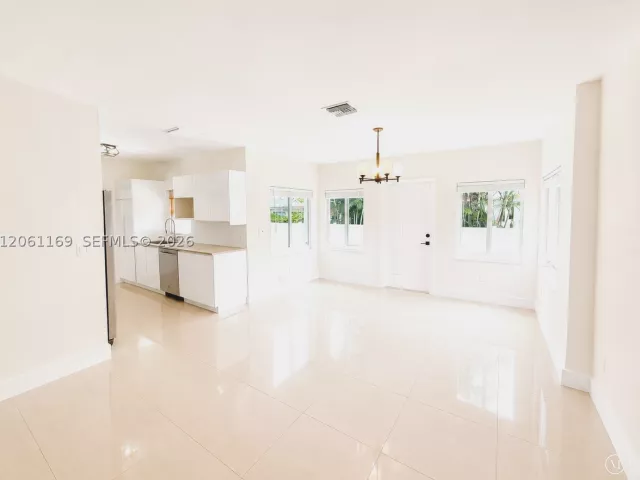3-bedroom home for rent in Miami - 61 NW 47 ST - MondialRealty