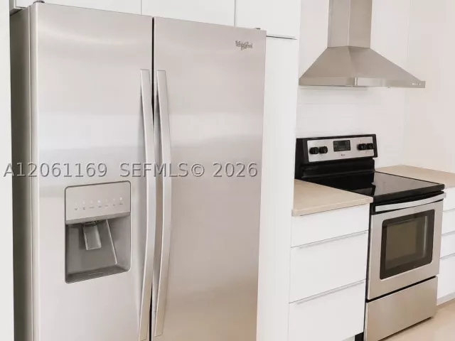 3-bedroom home for rent in Miami - 61 NW 47 ST - MondialRealty