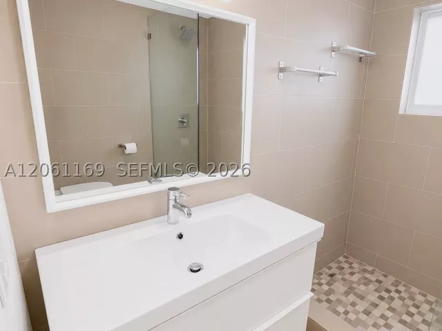 3-bedroom home for rent in Miami - 61 NW 47 ST - MondialRealty