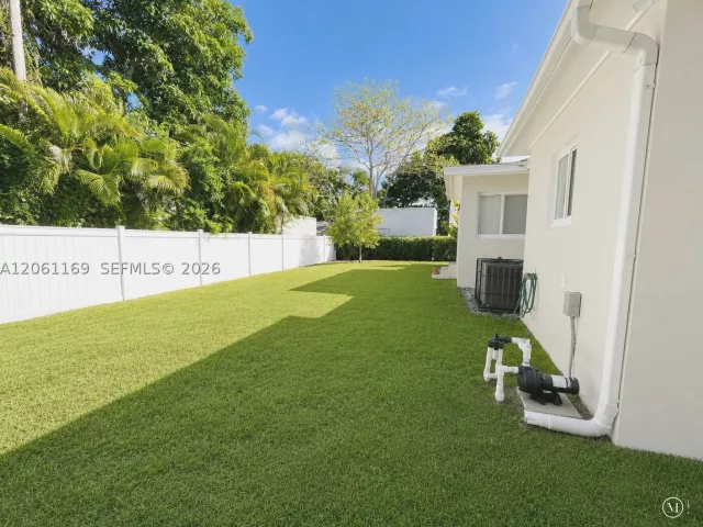 3-bedroom home for rent in Miami - 61 NW 47 ST - MondialRealty