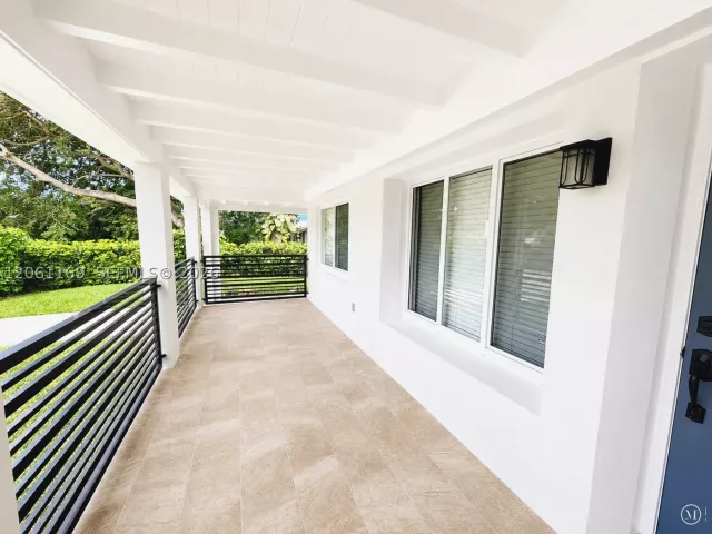 3-bedroom home for rent in Miami - 61 NW 47 ST - MondialRealty