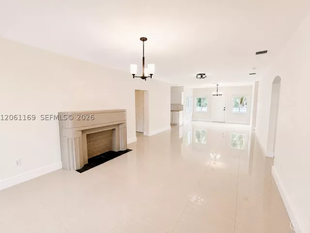 3-bedroom home for rent in Miami - 61 NW 47 ST - MondialRealty