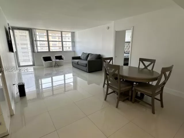 2-bedroom condo for sale in Sunny Isles Beach - 250 174th St 1808 - MondialRealty