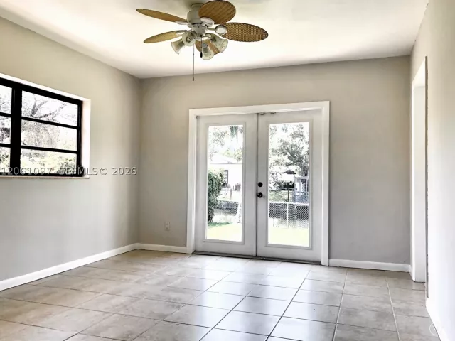 4-bedroom home for rent in Miami - 2560 NE 200th St 0 - MondialRealty