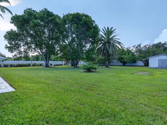 3-bedroom home for sale in Homestead - 1728 NW 20th St - MondialRealty