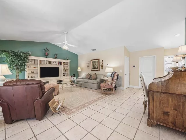 3-bedroom home for sale in Boca Raton - 2371 NW 30th Road - MondialRealty