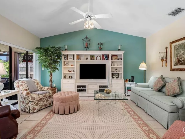 3-bedroom home for sale in Boca Raton - 2371 NW 30th Road - MondialRealty