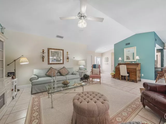 3-bedroom home for sale in Boca Raton - 2371 NW 30th Road - MondialRealty