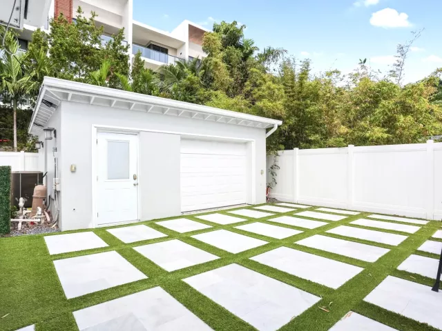 4-bedroom home for rent in Fort Lauderdale - 3025 CENTER Avenue - MondialRealty