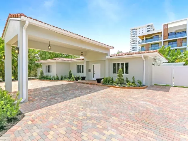 4-bedroom home for rent in Fort Lauderdale - 3025 CENTER Avenue - MondialRealty