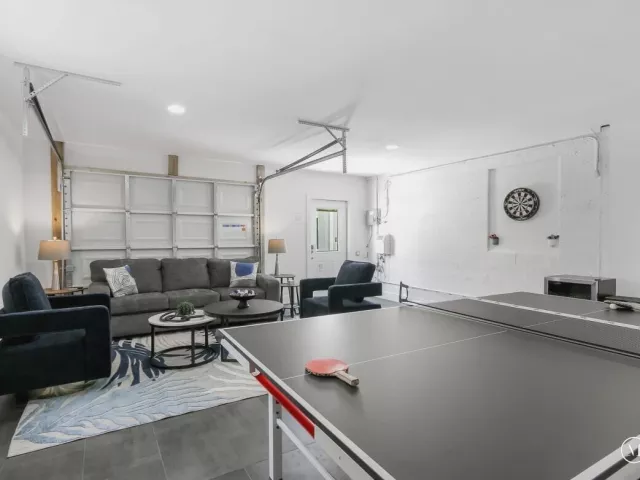 4-bedroom home for rent in Fort Lauderdale - 3025 CENTER Avenue - MondialRealty