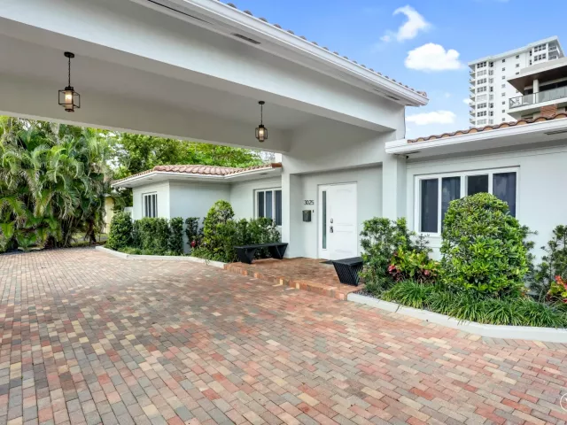 4-bedroom home for rent in Fort Lauderdale - 3025 CENTER Avenue - MondialRealty