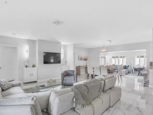 4-bedroom home for rent in Fort Lauderdale - 3025 CENTER Avenue - MondialRealty