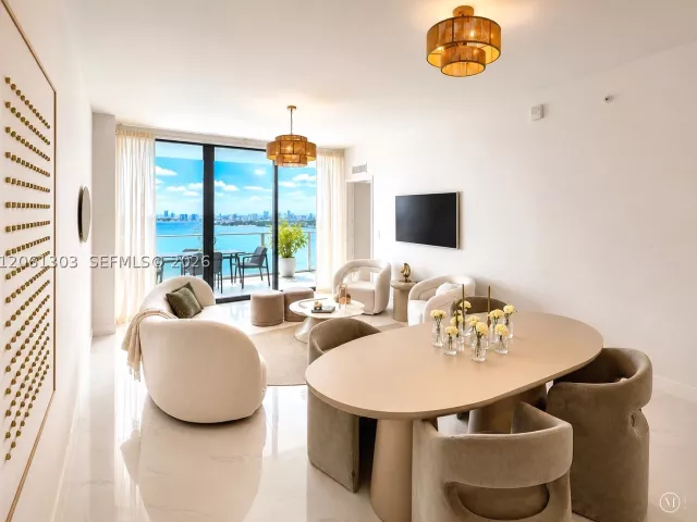 1-bedroom condo for sale in Miami - 700 NE 24th St 3004 - MondialRealty