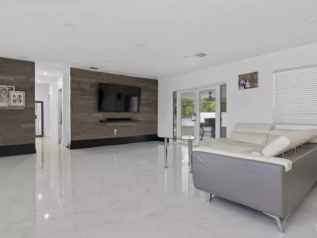 3-bedroom home for sale in Miami Gardens - 17840 NW 28TH Court - MondialRealty