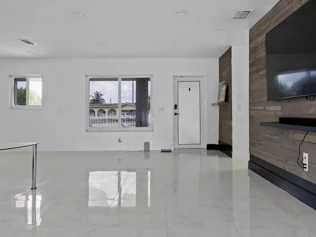 3-bedroom home for sale in Miami Gardens - 17840 NW 28TH Court - MondialRealty