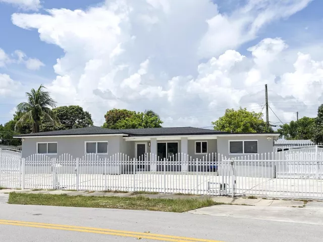 3-bedroom home for sale in Miami Gardens - 17840 NW 28TH Court - MondialRealty